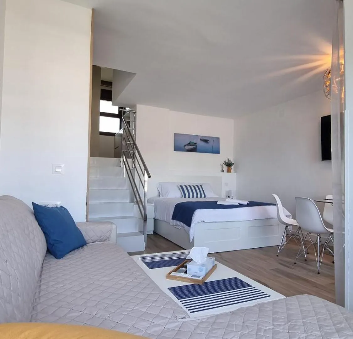 شقة Blue Aloha Sea View بينالماذينا